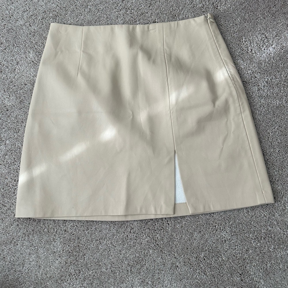 Forever 21 Cream Mini Skirt